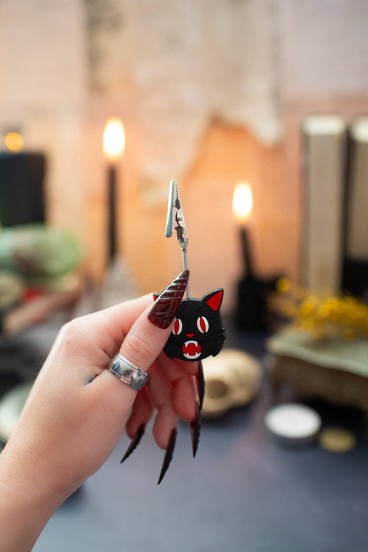 Black Cat Clip